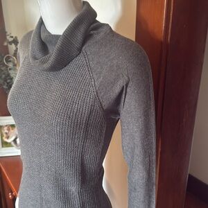 NWT Eddie Bauer size small long Gray Women's Sweater